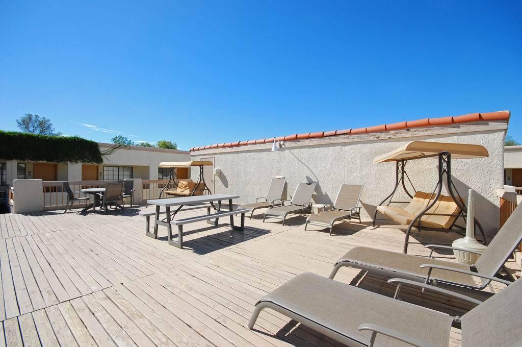 Готель Ramada Tucson East Екстер'єр фото